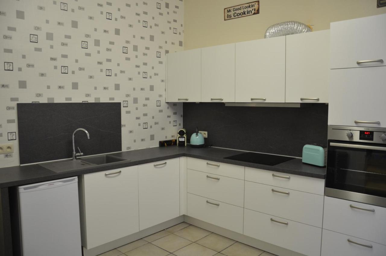 Apartment Sariks Place ブルージュ エクステリア 写真